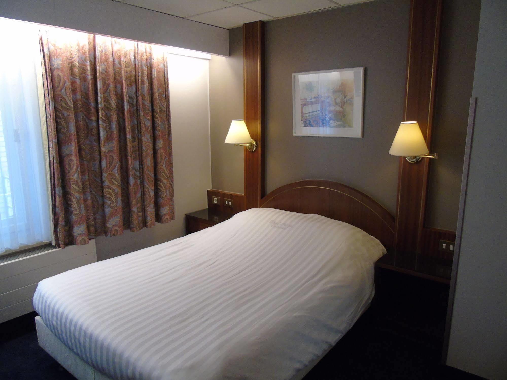 Hotel Pacific Ostenda Esterno foto